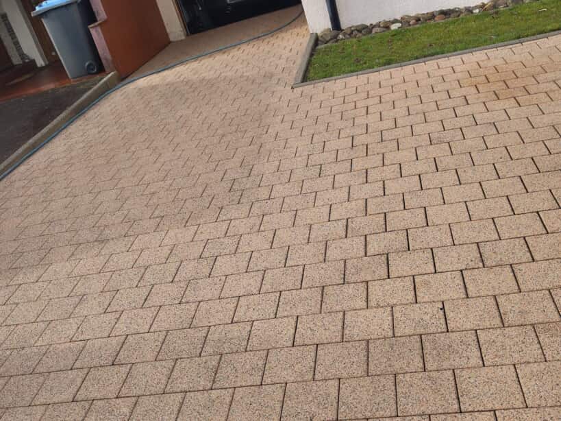 Steinfließen nach der Reinigung