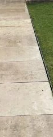 Steinfliesenweg nach der Reinigung