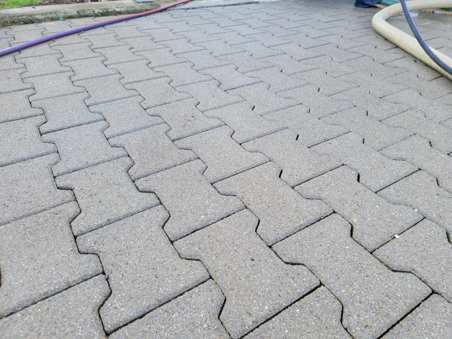 Bild eines saubern Steinbodens nach der Reinigung