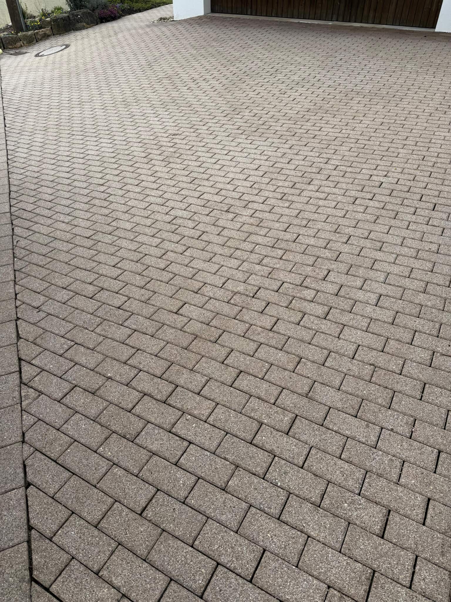 Steinfließen nach der Reinigung